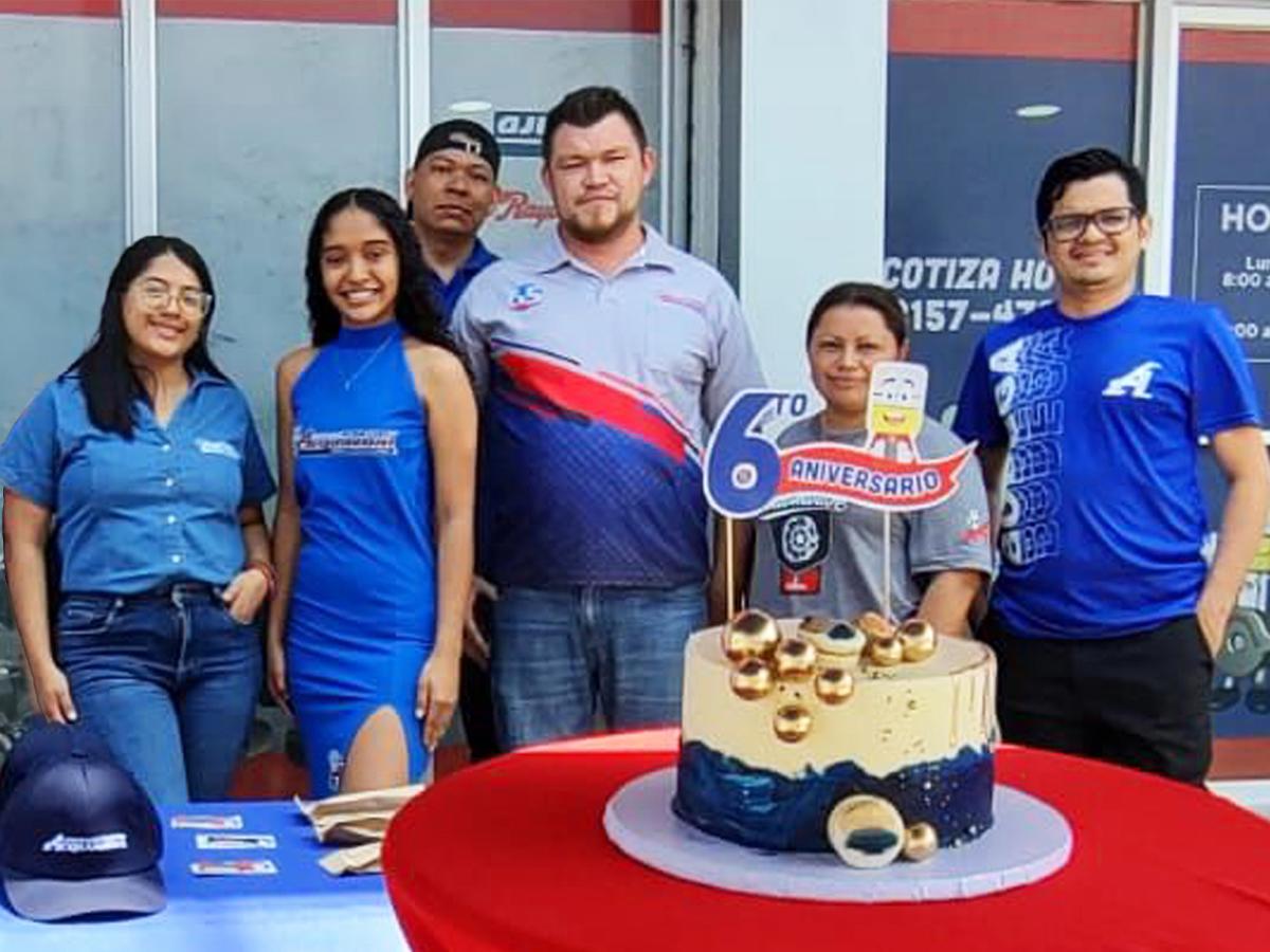 <i>Los clientes y colaboradores de Repuestos Acquaroni compartieron momentos de alegría, música, comida y muchas sorpresas más durante la celebración del sexto aniversario de la empresa en Comayagua.</i>