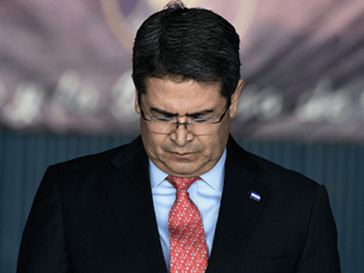 Que JOH testifique en su juicio es una estrategia arriesgada, explica abogado