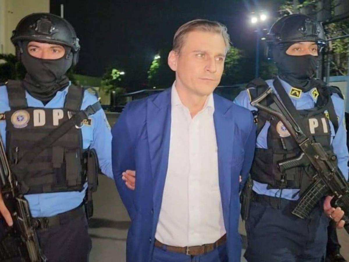 Manipuló cámaras, tiró el cuerpo al sótano y huyó: abogado que mató a su clienta en Roatán