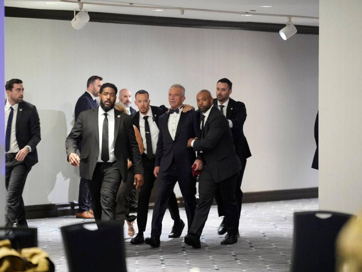 EN FOTOS: así fue evacuado Donald Trump tras disparos en cena de corresponsales en Washington