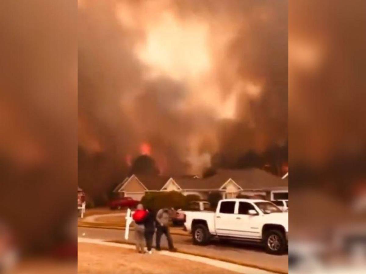 Calidad del aire en Canadá se desploma por el humo de más de 700 incendios