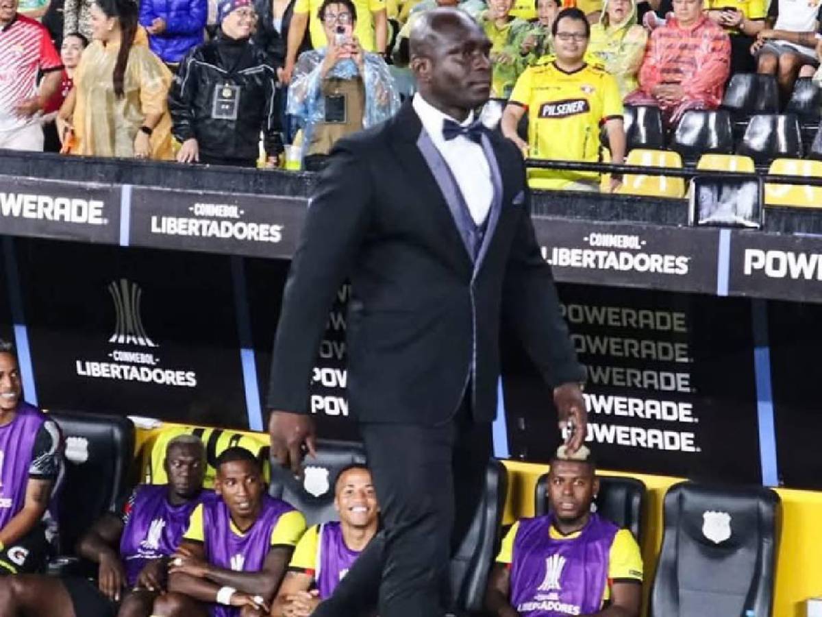 Los looks más icónicos de Segundo Castillo, DT del Barcelona de Ecuador