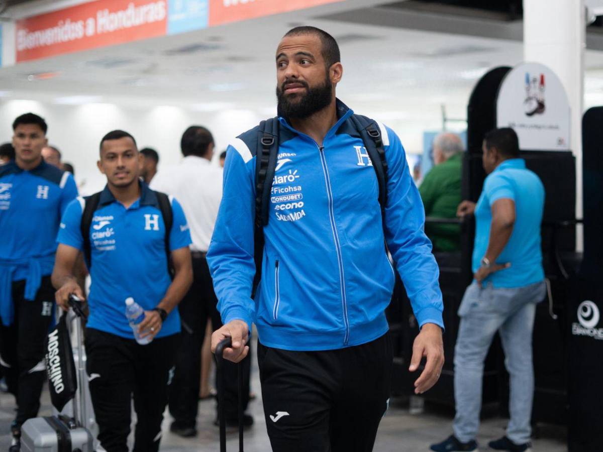 ¿Faltó alguien? Selección de Honduras sale hacia Canadá para debut en Copa Oro