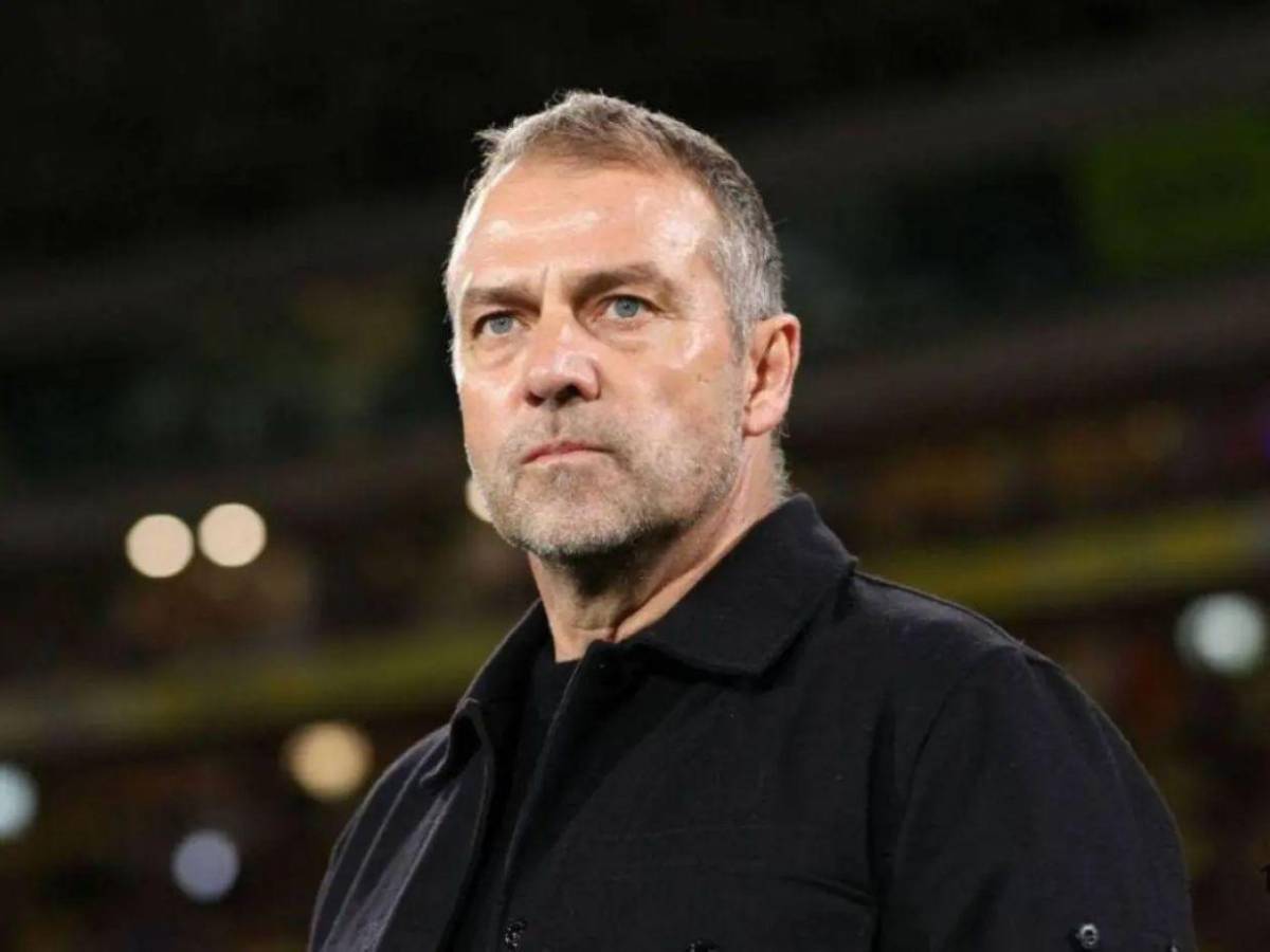 Hansi Flick con artillería pesada: Posible alineación titular ante el Chelsea