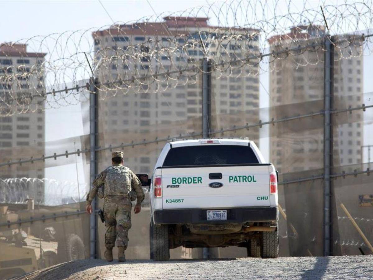 Primeros inmigrantes retornados en Tijuana fueron detenidos por redadas de Biden