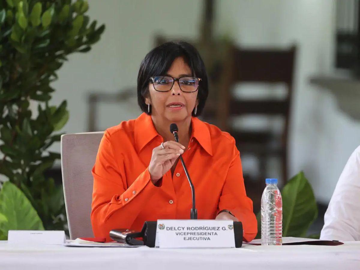 ¿Quién es Delcy Rodríguez, la figura clave en la transición de Venezuela tras la captura de Maduro?
