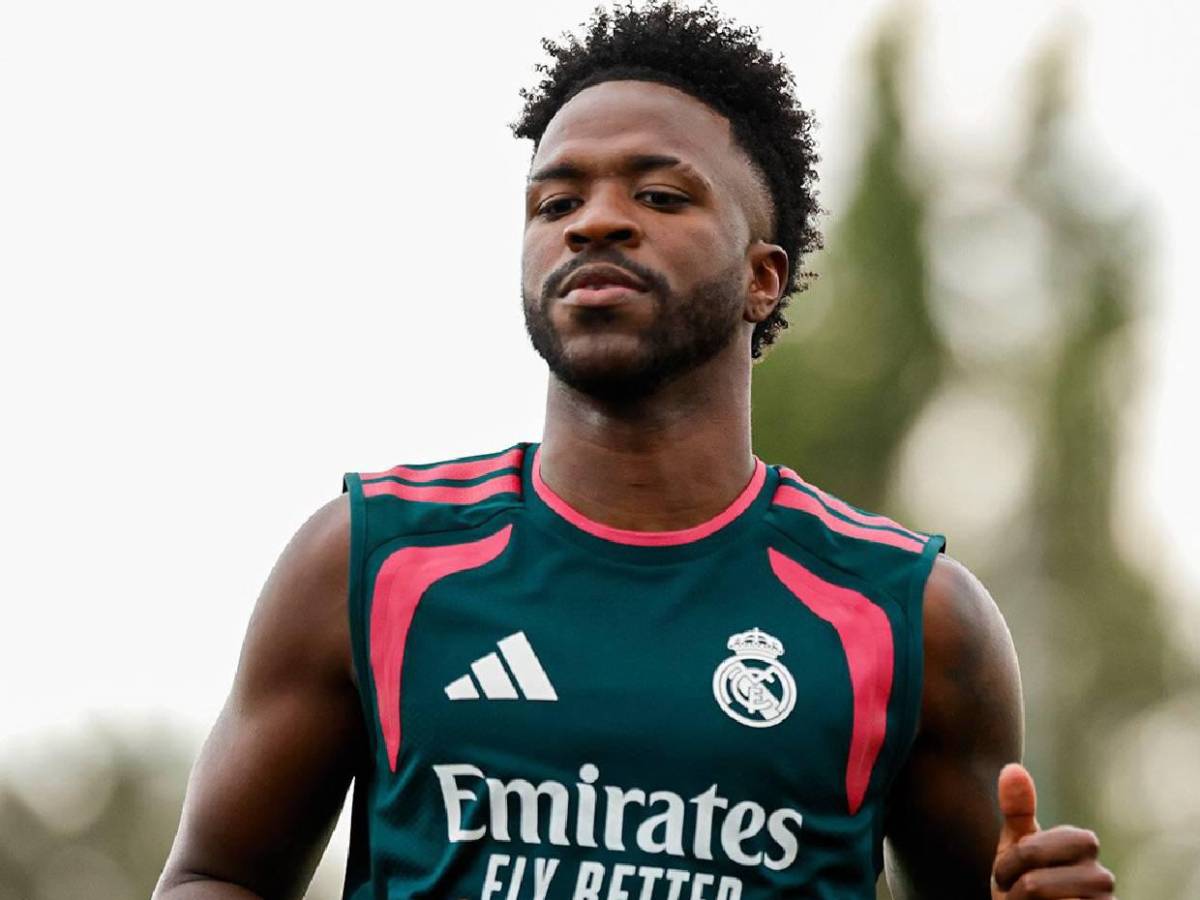Fichajes: Bajas en Real Madrid y millones a Vinicius; Barcelona en problema y EE UU renueva DT