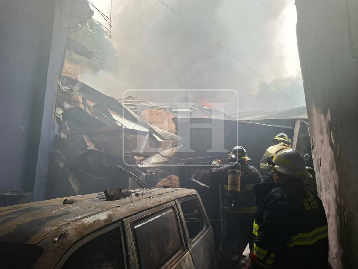 Familiares de Karen Girón, desaparecida en derrumbe del anillo periférico, se aferran a un milagro