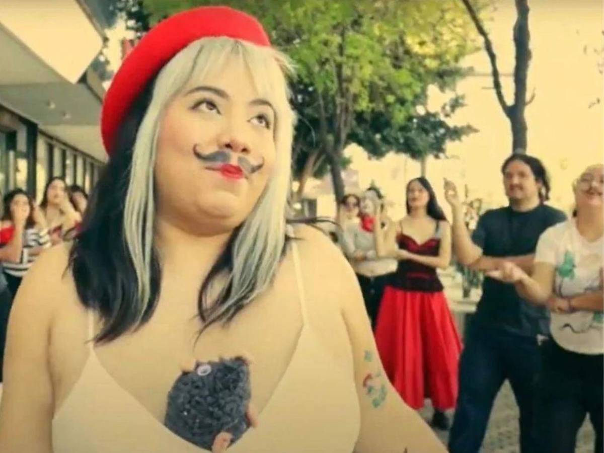 Camila Aurora, la artista trans detrás de la parodia a “Emilia Pérez”
