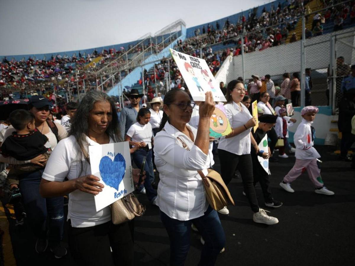 Con orgullo y patriotismo, niños promueven una Honduras inclusiva, solidaria y justa
