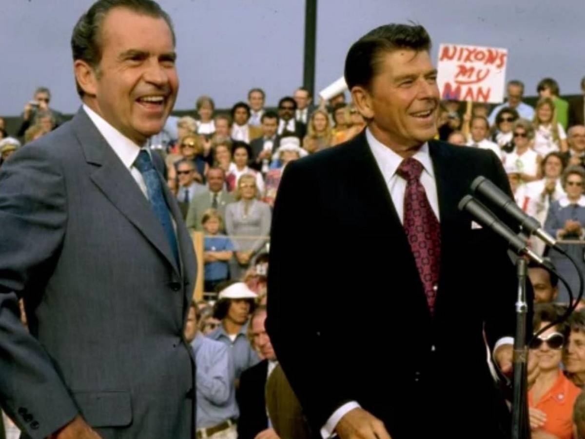 Roger Stone, protagonista de escándalos y conocido como El príncipe de las tinieblas