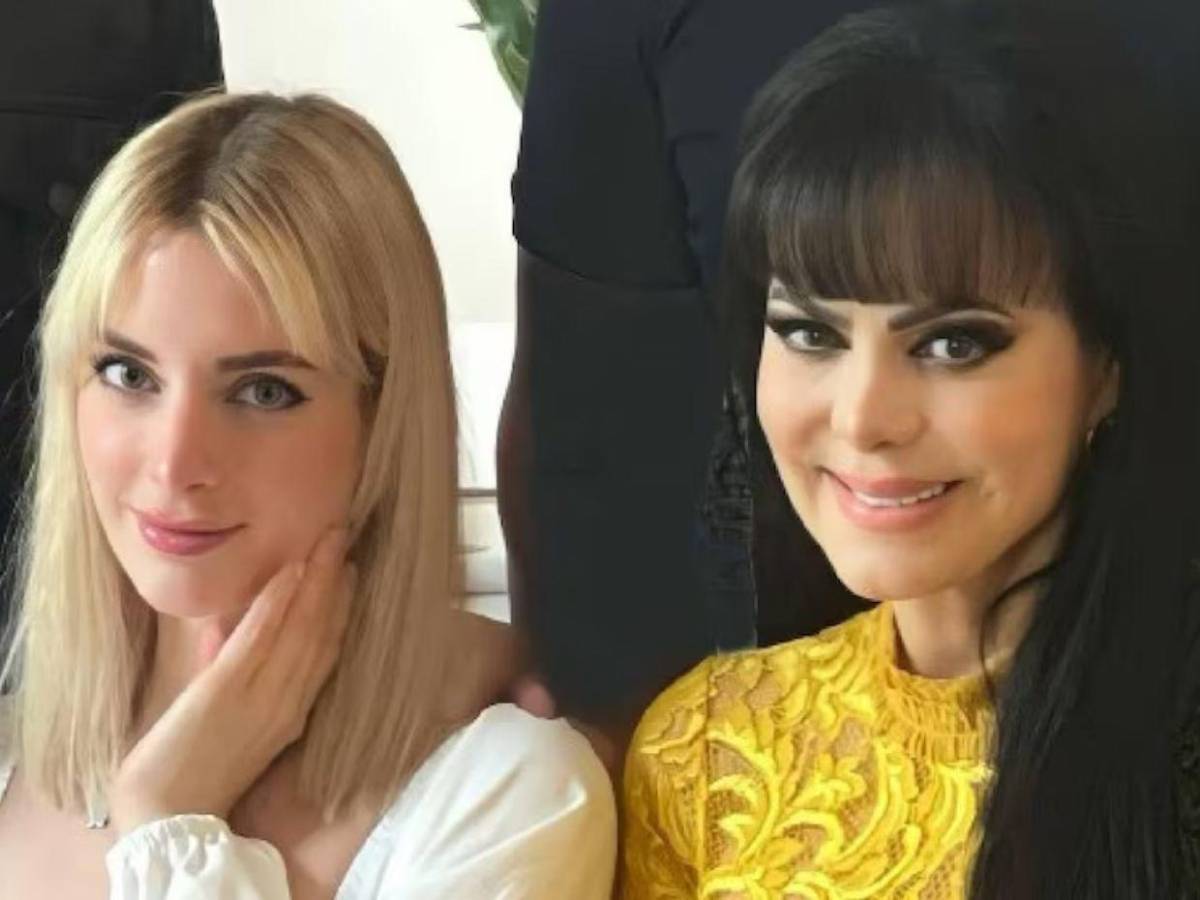 Maribel Guardia y su nieto “le rezan” a póster de Imelda Tuñón, ¿qué dijo ella al respecto?