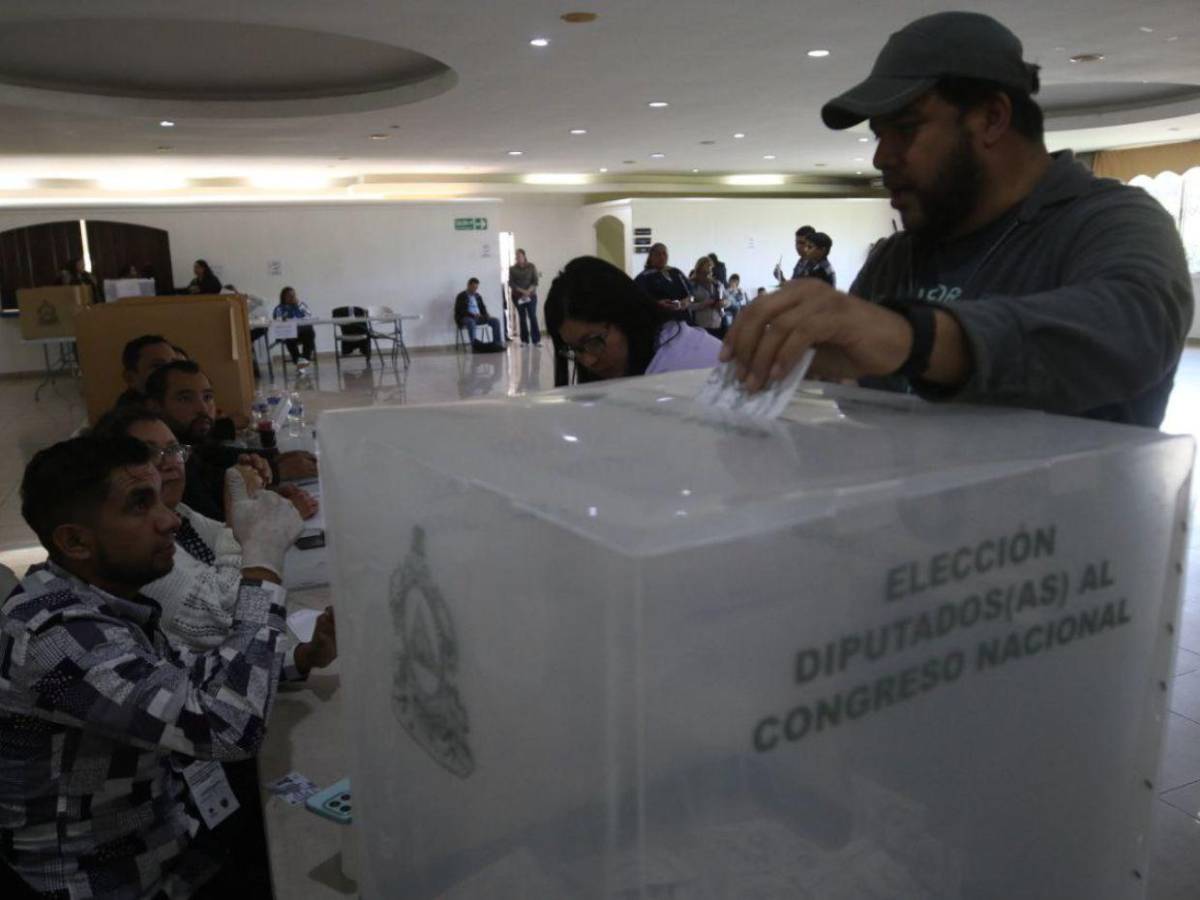 Abogados hondureños acuden a elecciones para definir candidatos del CAH