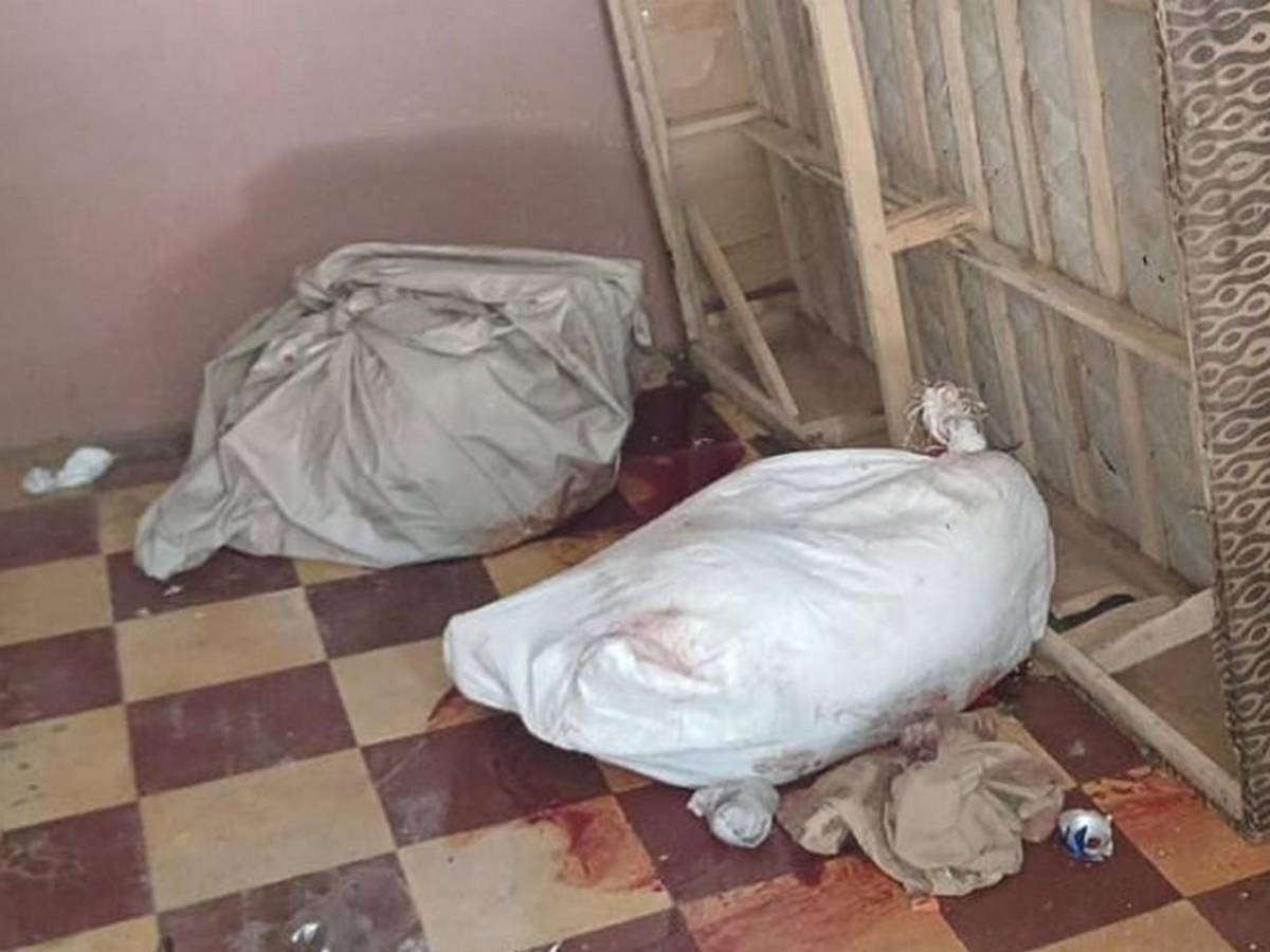 Con dos cuerpos encostalados bajo la cama, caen tres jóvenes en cuartería de Siguatepeque