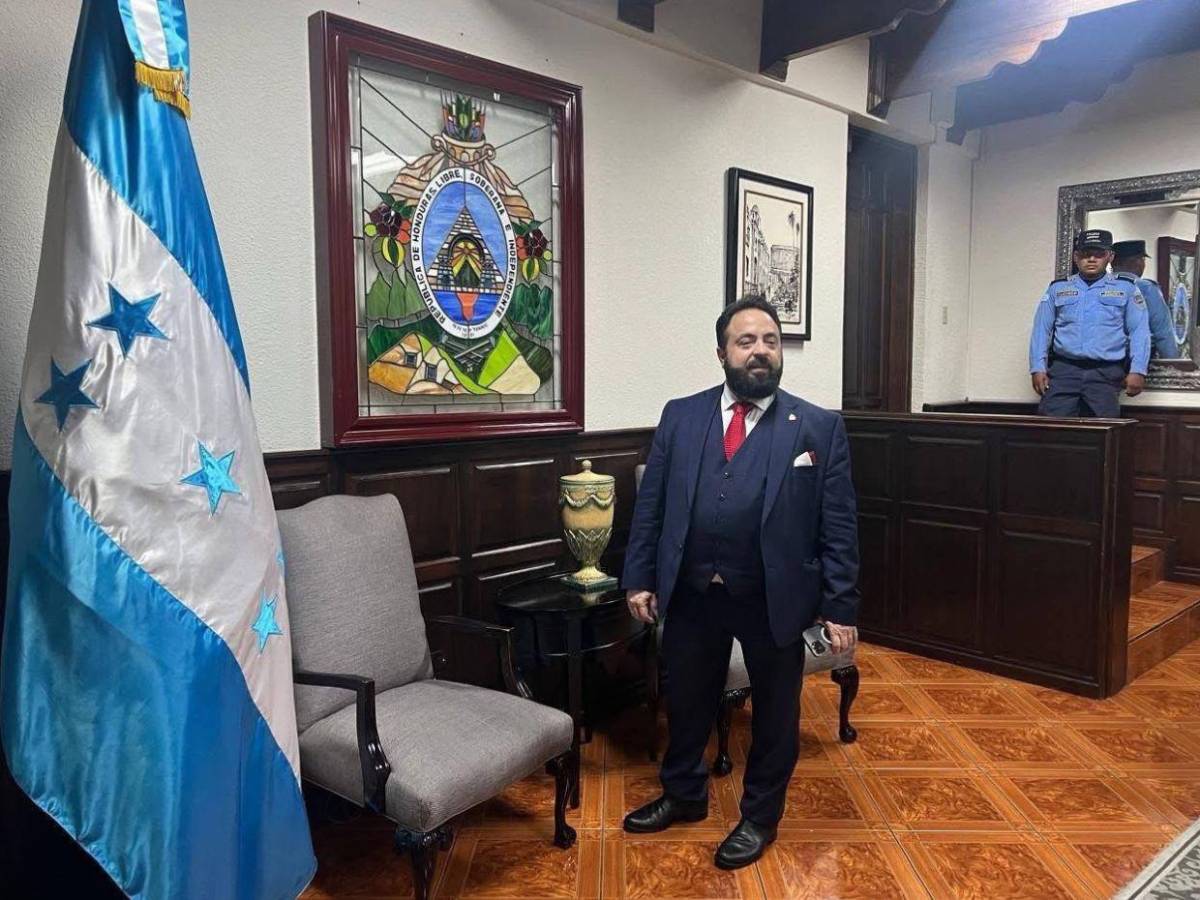 Lo que hizo Luis Redondo en sus últimas horas como presidente del Congreso Nacional