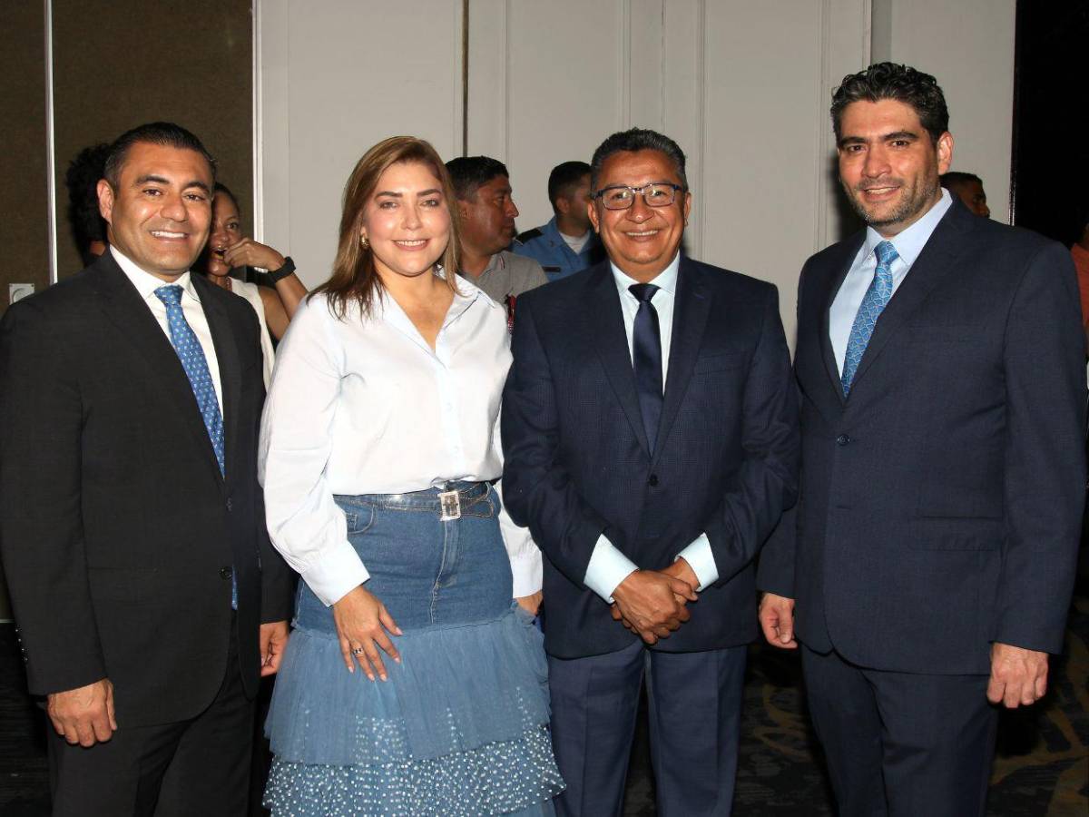 Diplomáticos y funcionarios brindan en el Hotel Clarion por el Día Nacional de Francia