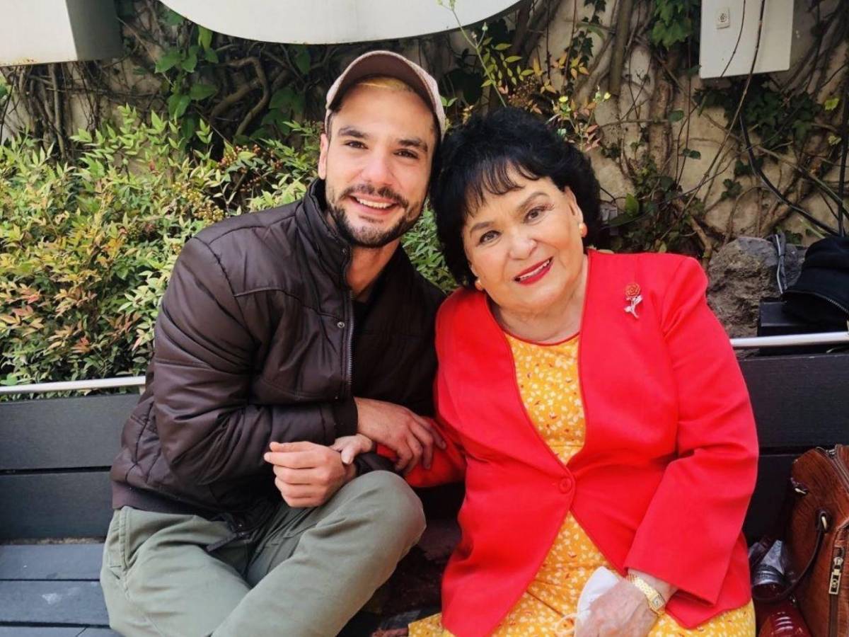 Reviven acusaciones de Andrés García contra Carmen Salinas: Le reza al diablo