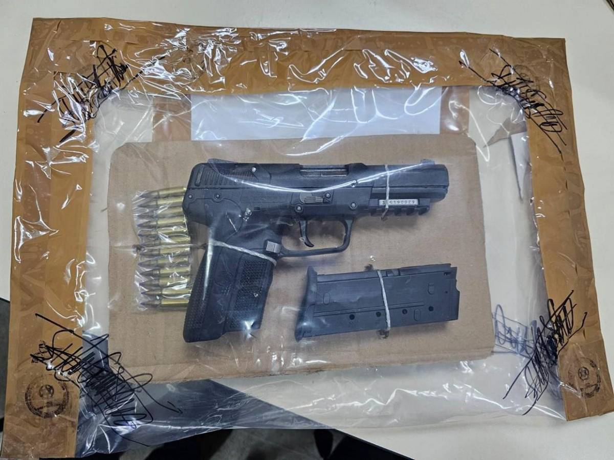 Armas de guerra y hasta pistola mata policías decomisan en La Lima, Cortés Armas de guerra y hasta pistola mata policías decomisan en La Lima, Cortés