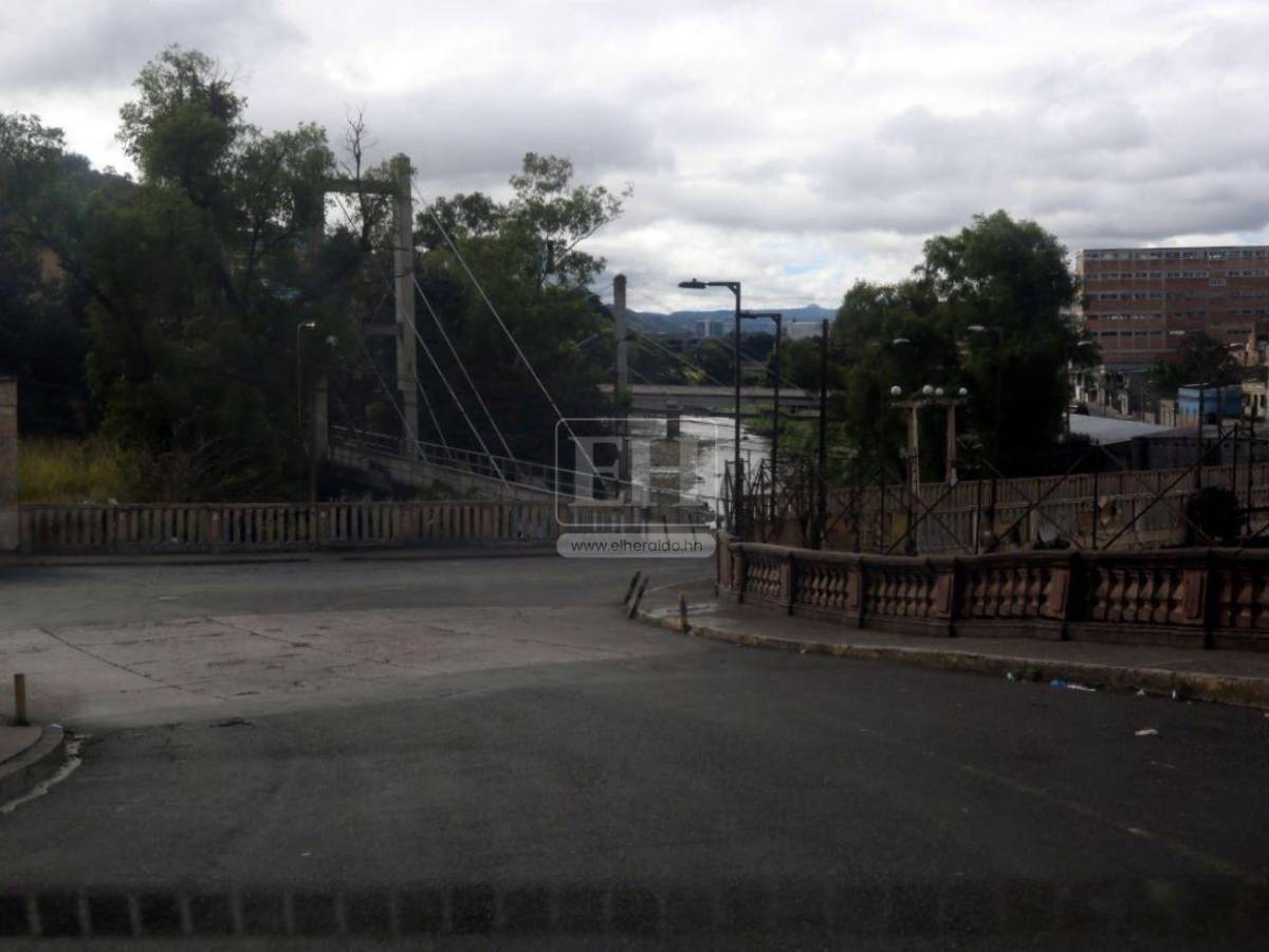 Las calles de Tegucigalpa y Comayagüela lucen tranquilas este 1 de enero de 2026