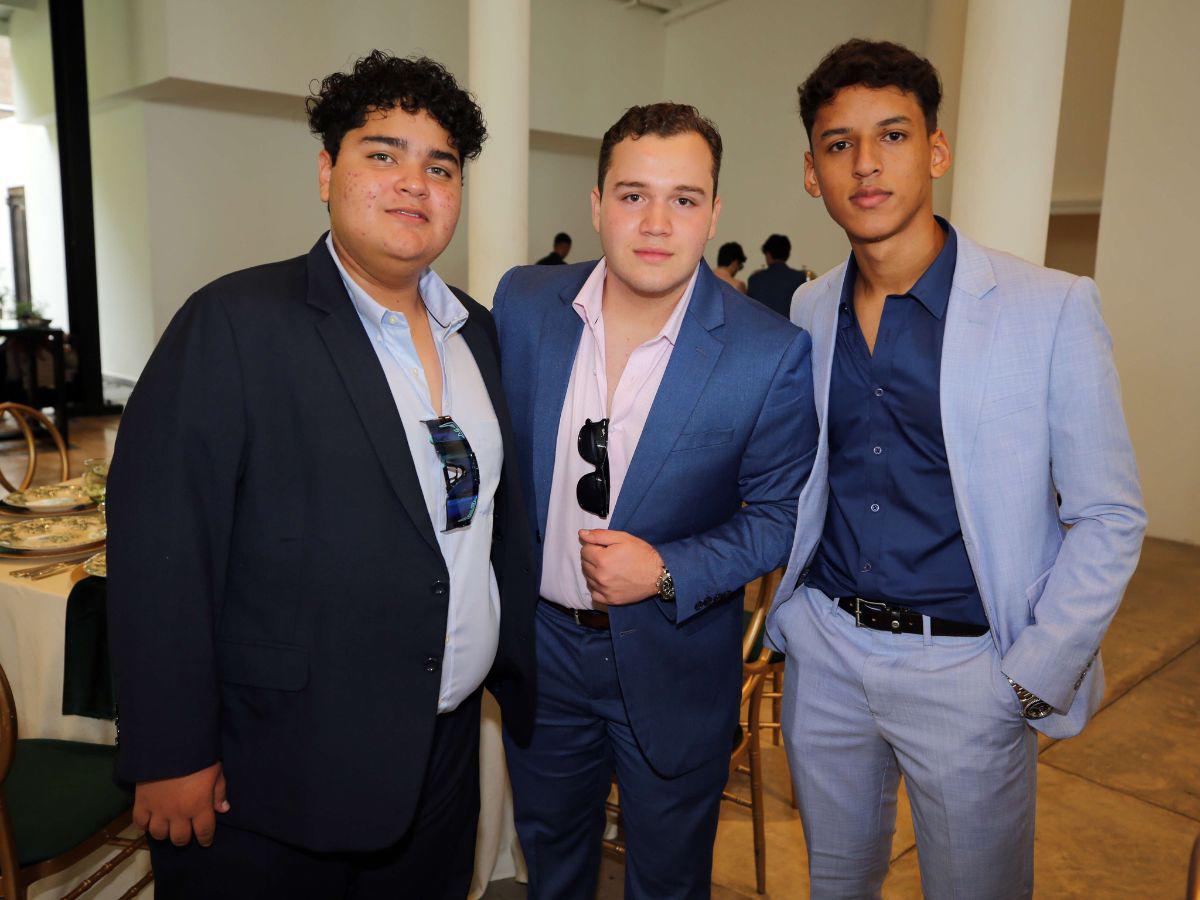 DelCampo School: Senior breakfast entre naturaleza