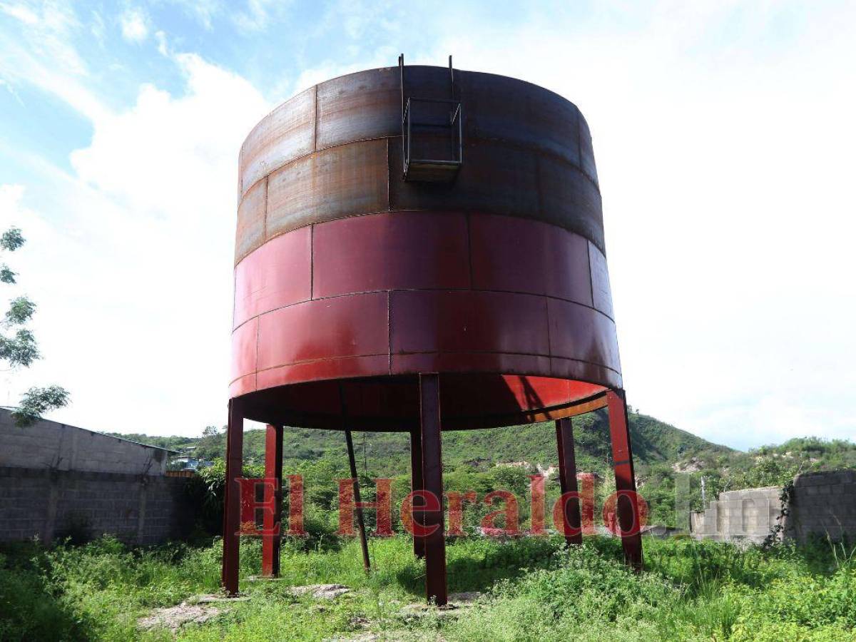 En un 80% avanza la construcción del tanque de abastecimiento de agua potable.