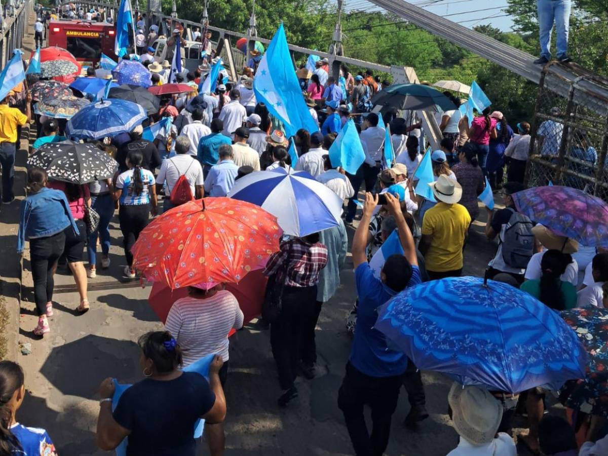 Histórica caminata de oración une a hondureños en todo el país