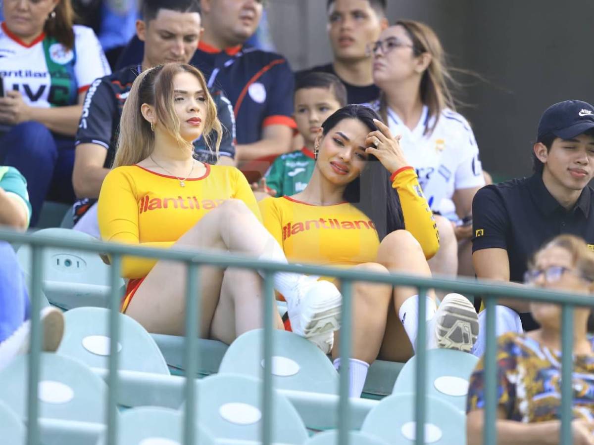 Chica viral fue la sensación: Las linduras que llegaron al Yankel Rosenthal de SPS