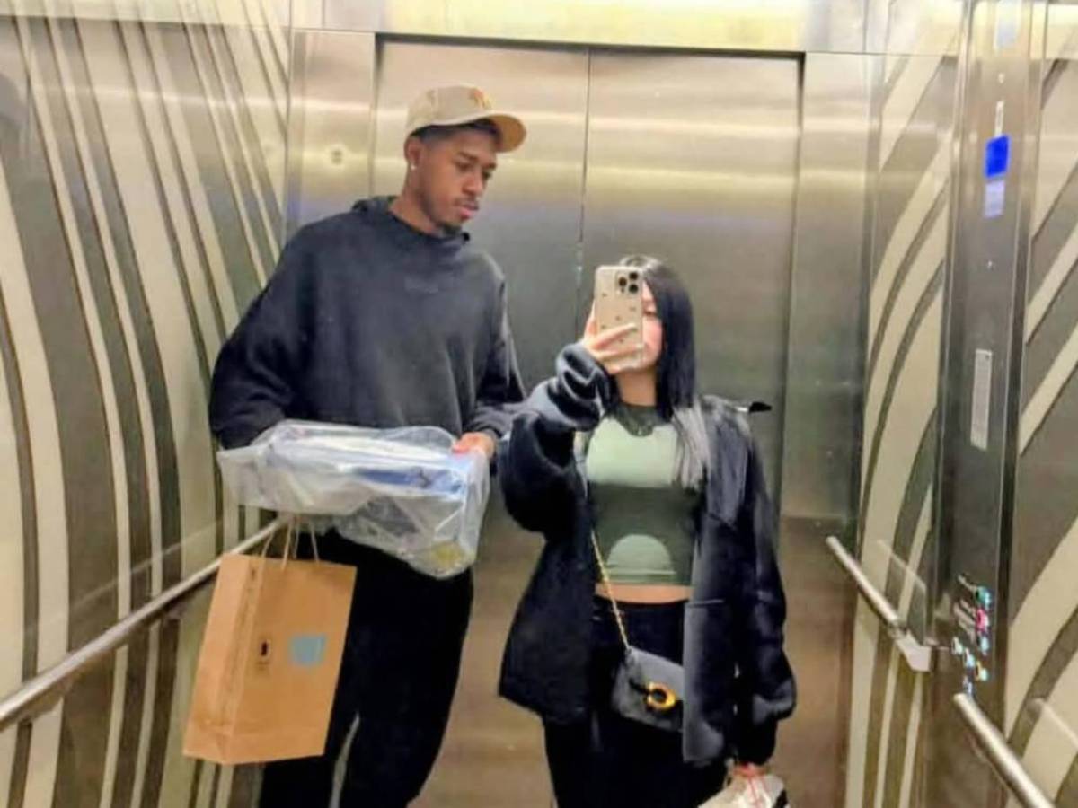 Futbolista hondureño sorprende a linda influencer: Se la llevó para Europa y el regalo que le dio