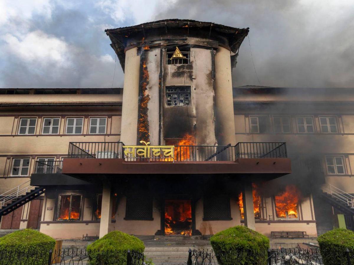 Las 48 horas que incendiaron Nepal: cronología del pandemonio