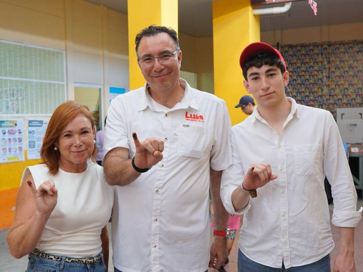 El blanco predominó: así lucieron las esposas de los precandidatos en las elecciones primarias