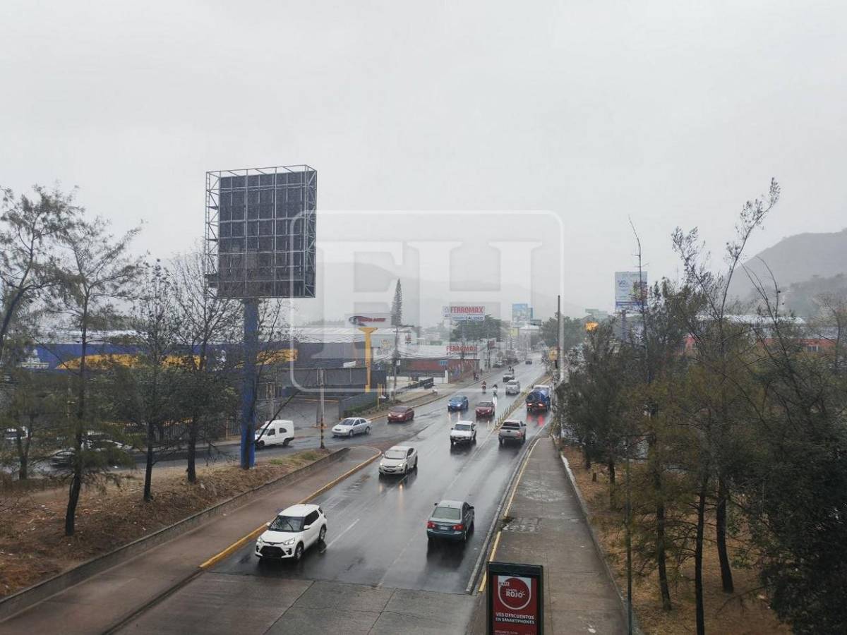 Inicio de semana fresco: Llueve sobre la capital este lunes