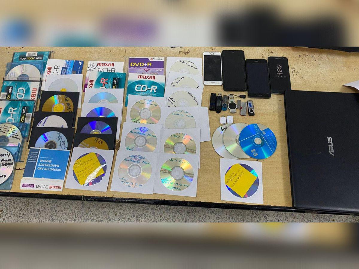 Los dispositivos que le fueron decomisados.