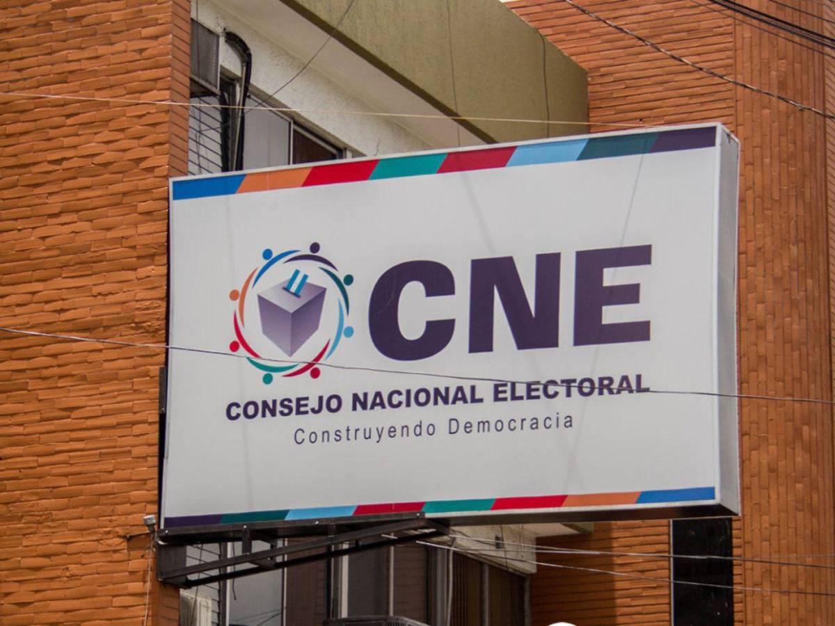 Renán Inestroza, Mirtha Gutiérrez y Oved López: candidatos a consejeros en el CNE