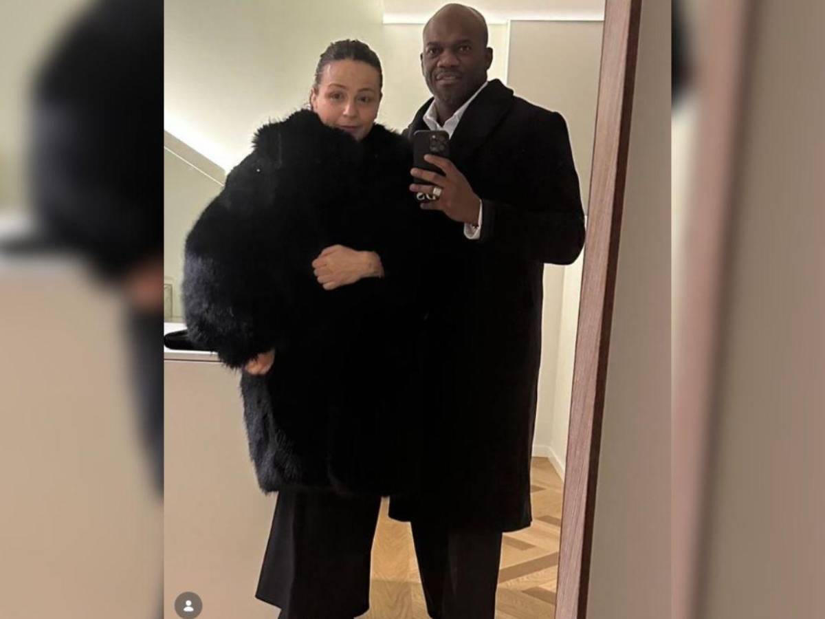 David Suazo reaparece con su nuevo trabajo; así es su vida en Italia junto a su bella esposa