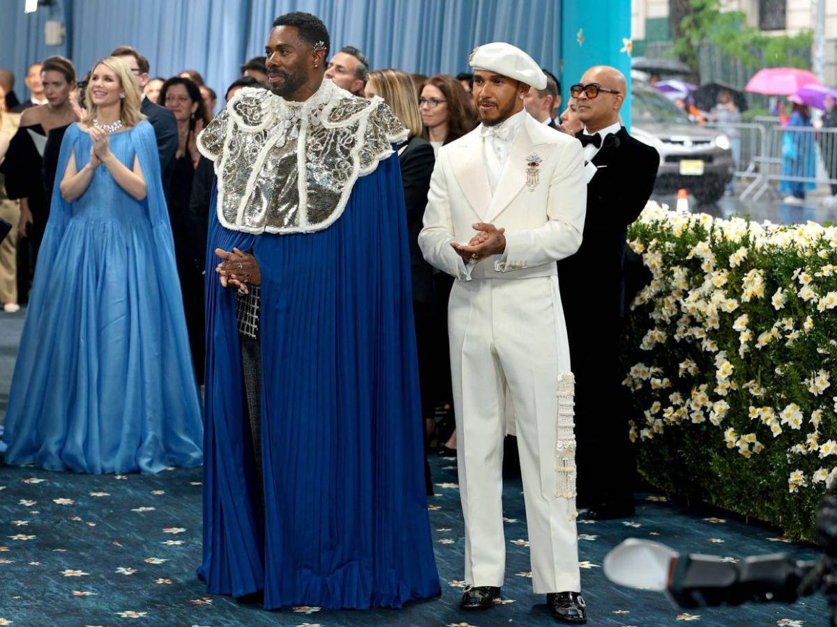 Así fue el elegante atuendo de Lewis Hamilton en la Met Gala 2025