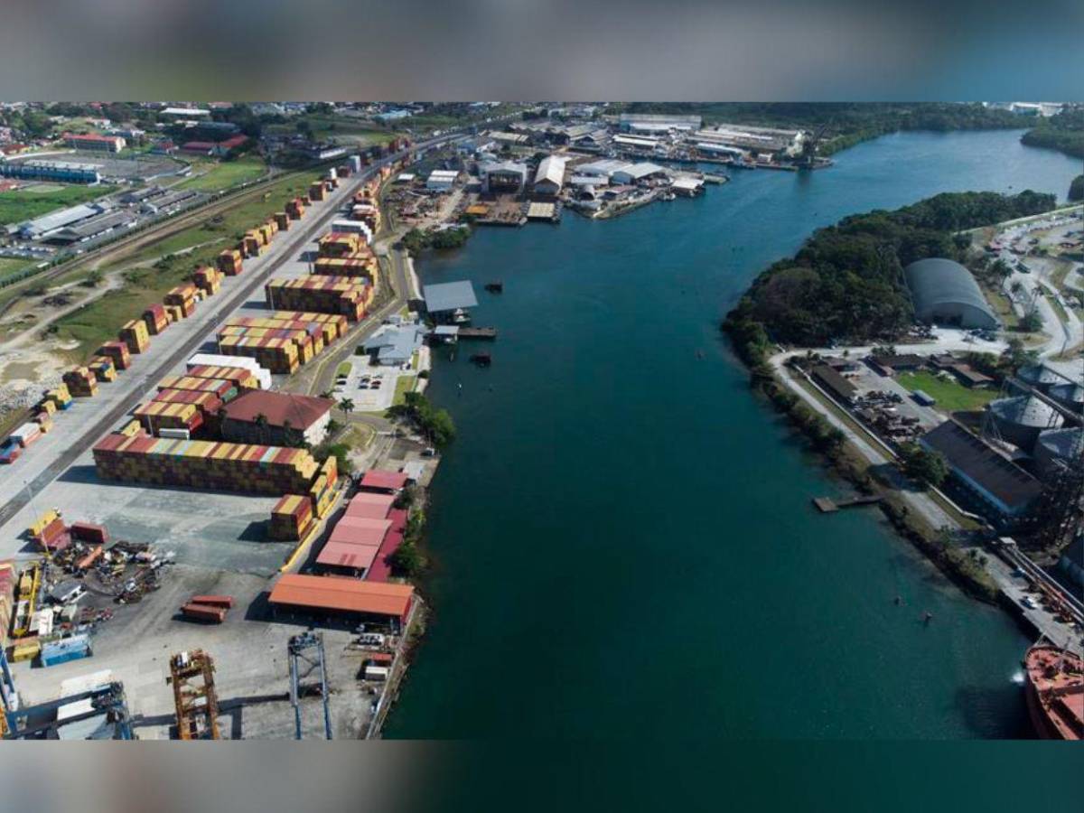 ¿Cómo funciona el Canal de Panamá y por qué es importante para Trump?