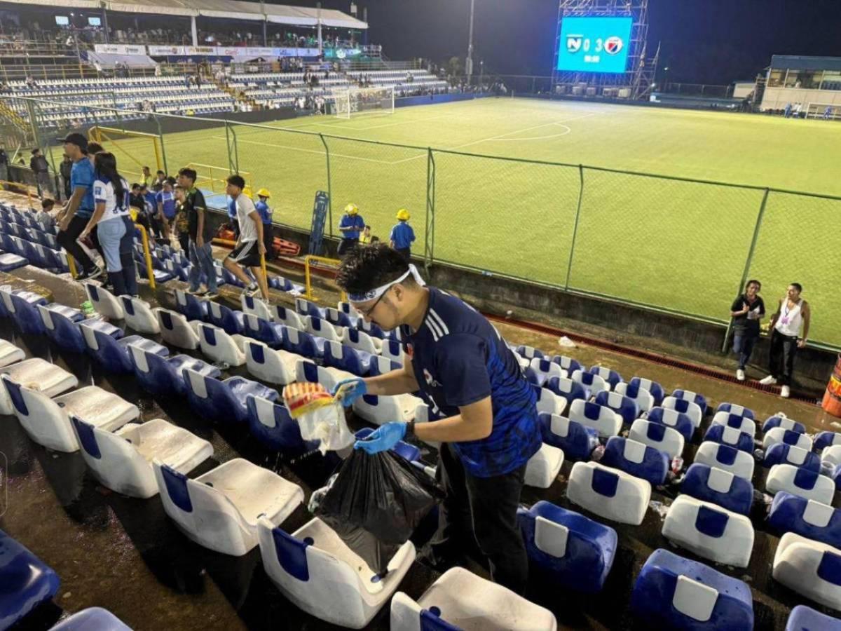 ¡Ejemplear! Japoneses se unen y limpian estadio tras partido de Nicaragua ante Haití