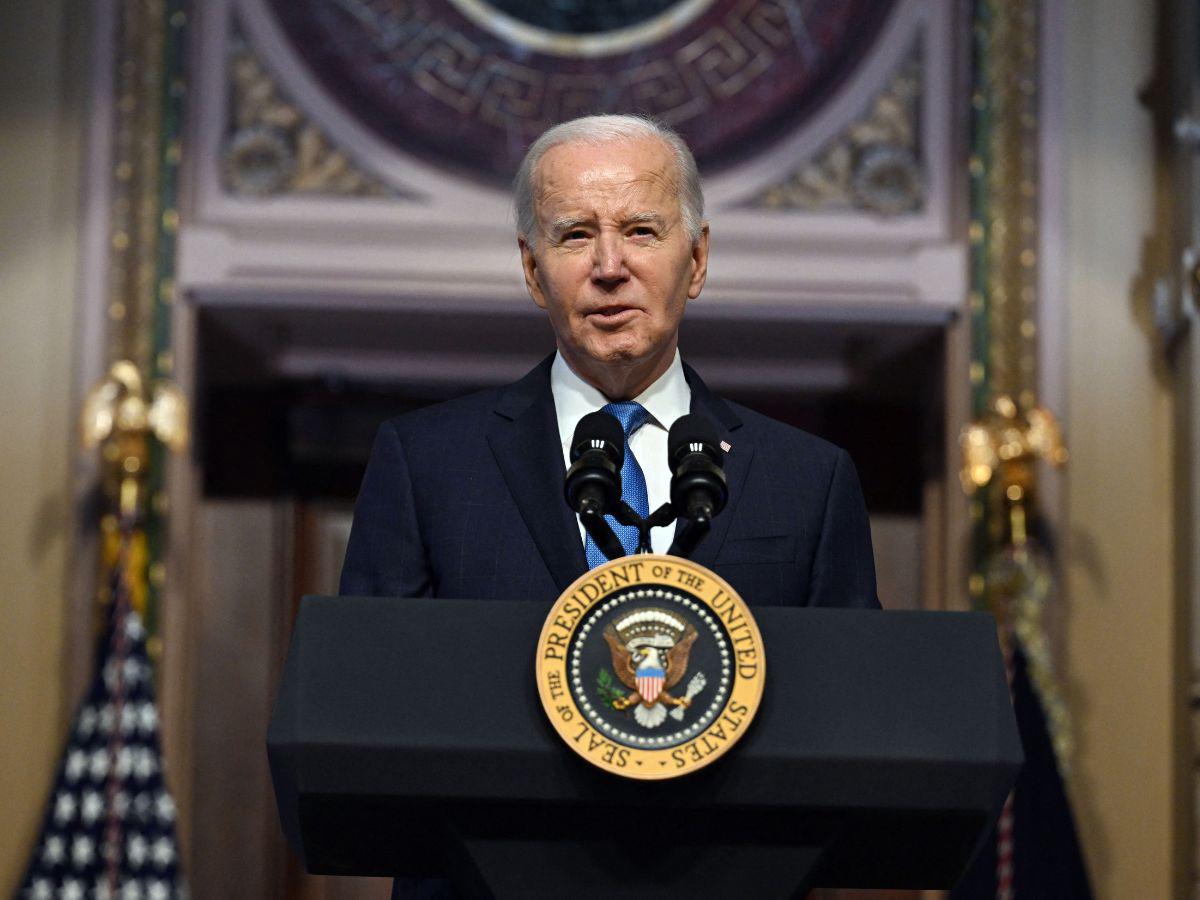 Texas desafía a Biden al aprobar ley que le permite detener migrantes