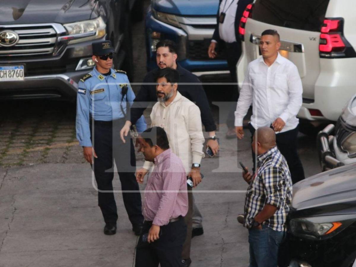 Así salió Johel Zelaya tras maratónica comparecencia ante comisión investigadora