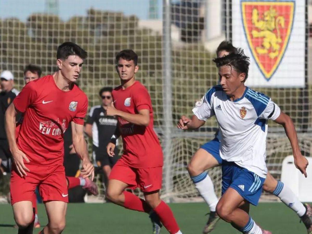 Ruiz se desempeña muy bien en la cancha de juego, dejando muy alto a Honduras con la Sub-19 del Real Zaragoza de España.