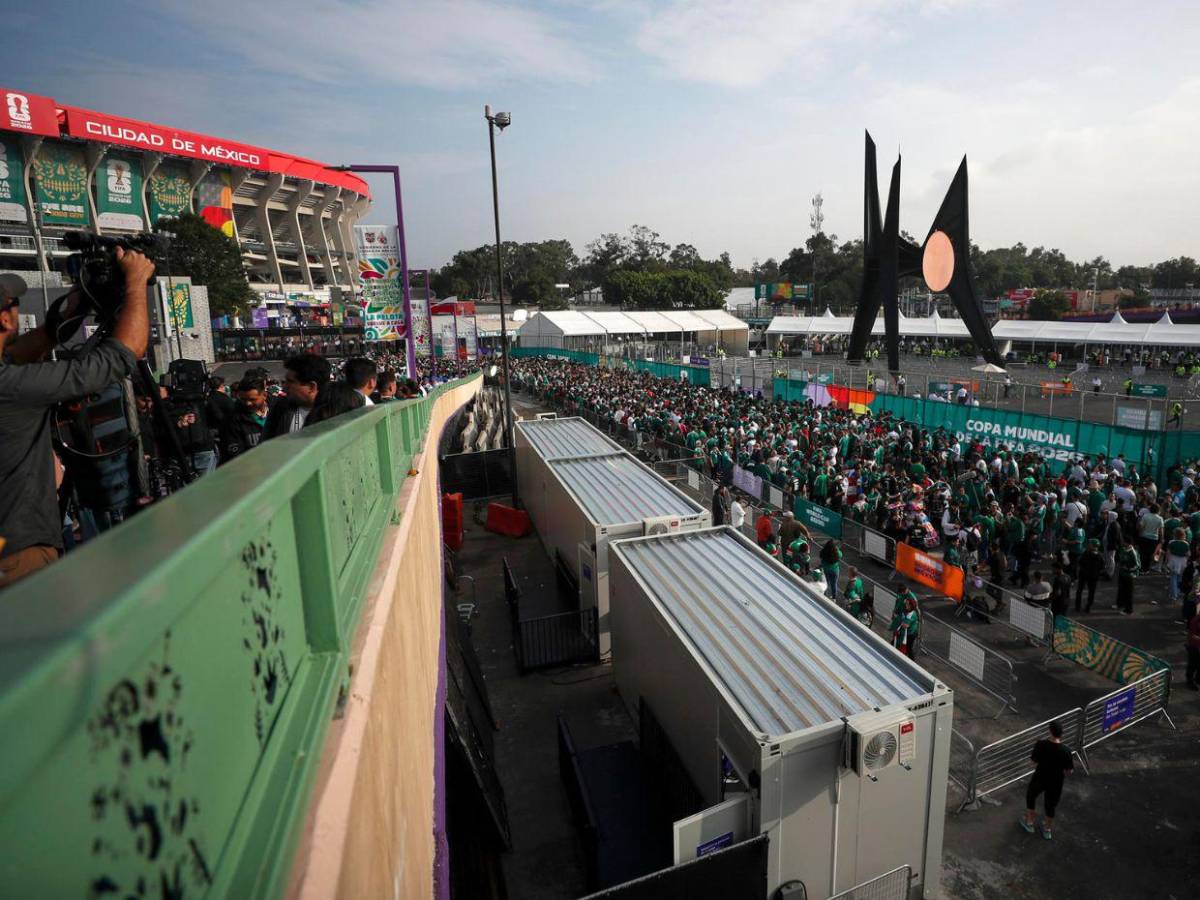 México vs Sudáfrica: protestas y algarabía se adueñan de la inauguración del Mundial