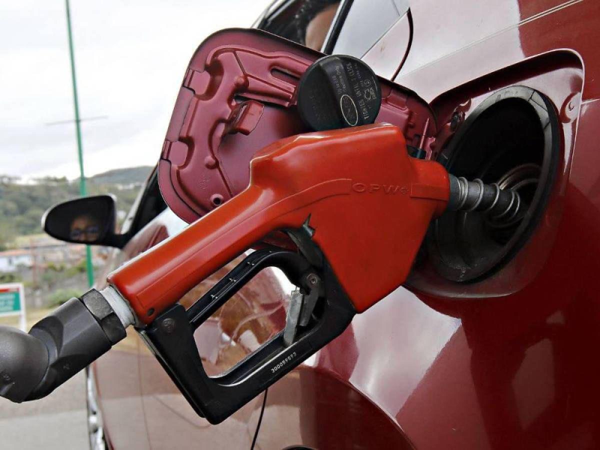 Combustibles bajarán de precio este lunes en Honduras