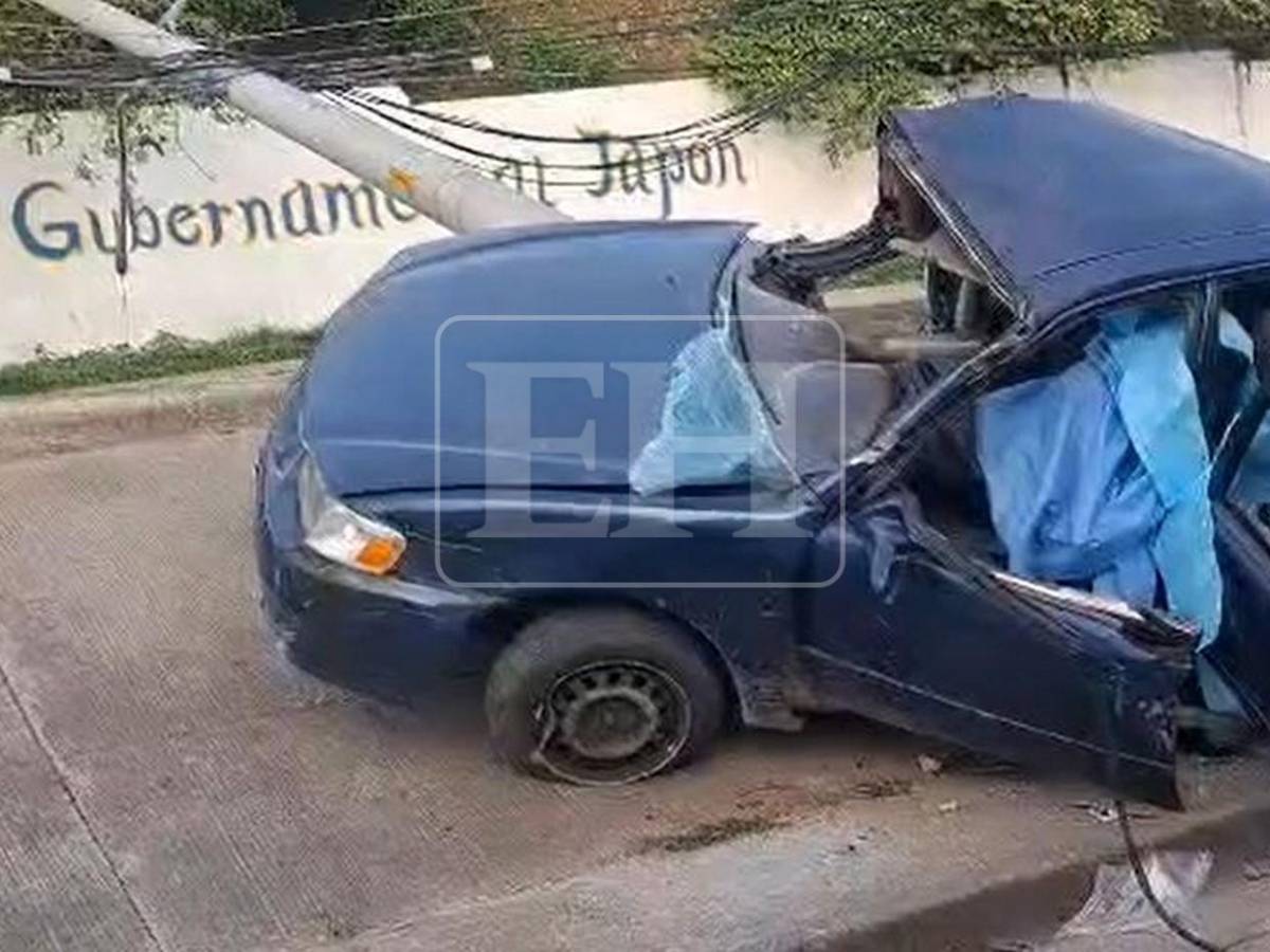 Partió el carro en dos: accidente en anillo periférico donde murió una mujer