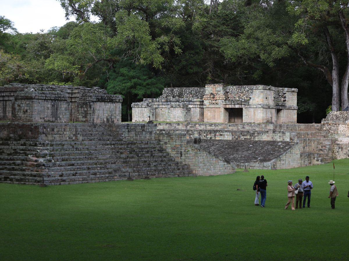 Más allá de la Acrópolis hay vestigios mayas que aún están en etapas iniciales de investigación, otros que ni siquiera han sido estudiados.