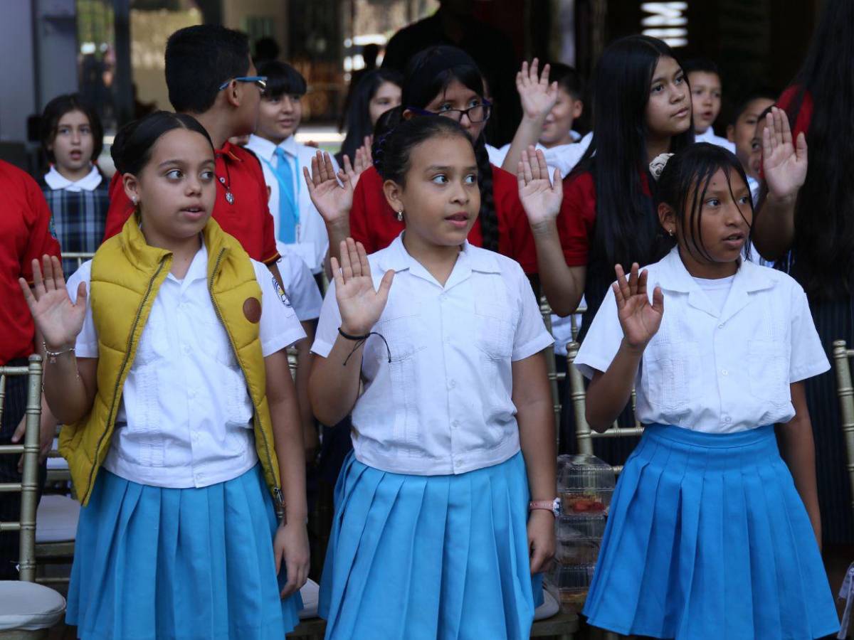 Niños capitalinos renuevan su compromiso con el ambiente desde su escuela