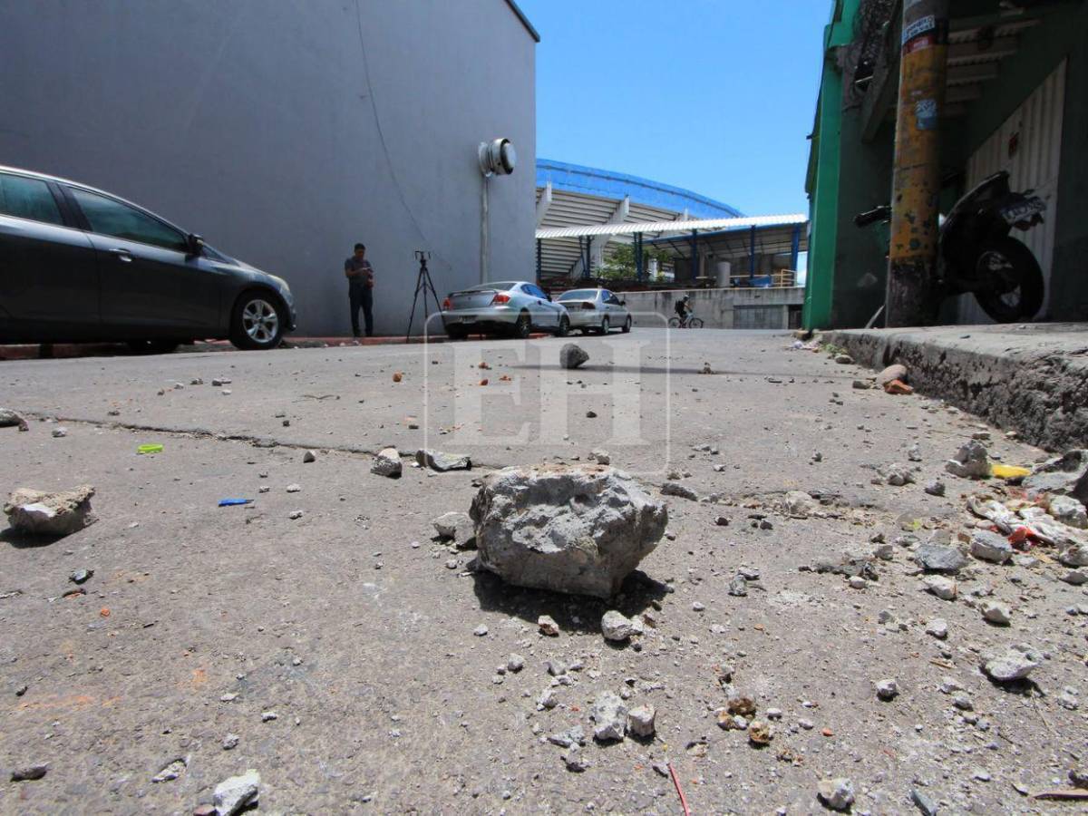 Así quedaron los alrededores del Estadio Nacional tras enfrentamiento en el clásico