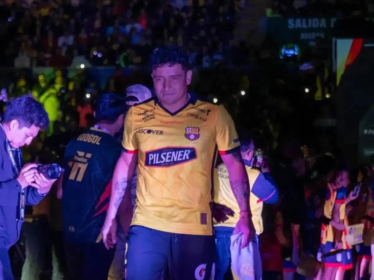 Ex jugador del Inter y el City piensa dejar fútbol luego de asesinato de Mario Pineida