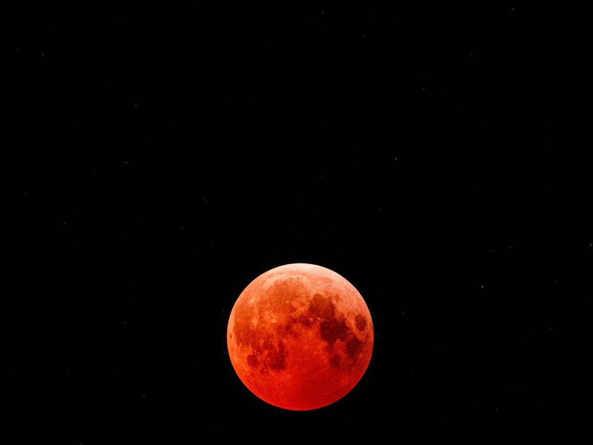 ¡Hermoso! Así se vio el eclipse lunar en Honduras y en otras partes del mundo