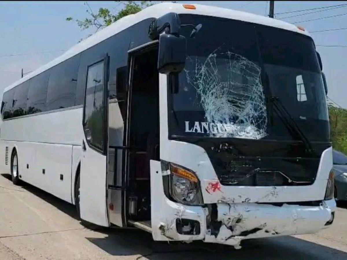 Su cuerpo casi se parte en dos: así murió Irvin Bonilla al estrellarse contra un bus en Yoro