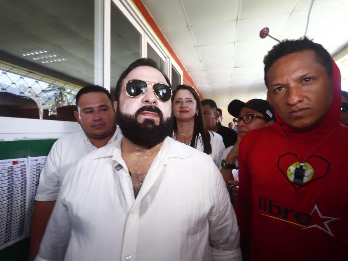 Luis Redondo, presidente del Congreso Nacional, llega a votar en San Pedro Sula